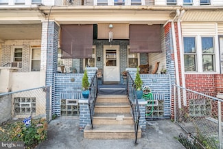 5860 N Marshall St, Philadelphia, PA 19120