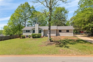 1602 Merle Cir, Opelika, AL 36801