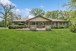 W6399 Brick Church Rd, Walworth, WI 53184