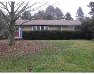 7169 N East Lake Park Ave, New Carlisle, IN 46552