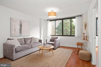 2201 L St NW Unit 202, Washington, DC 20037