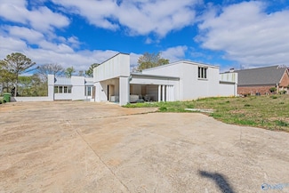 1902 Parkhill Rd SE, Huntsville, AL 35801