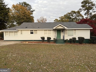 5607 Beaver Dr SW, Mableton, GA 30126