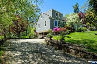120 Somerset Rd, Norwood, NJ 07648