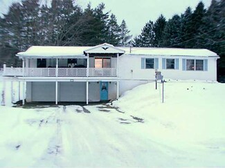 12204 Sharp St, Springville, NY 14141