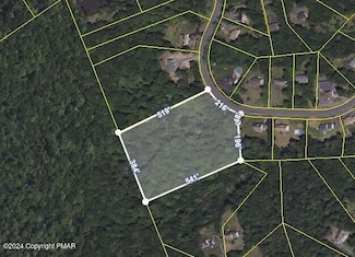 1052 Bear Swamp Rd, Middle Smithfield Township, PA 18302