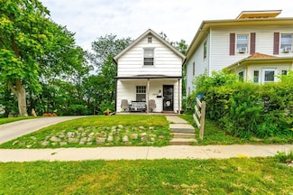 1054 14th St, Des Moines, IA 50314