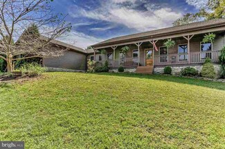 13422 Collins School Rd, Felton, PA 17322