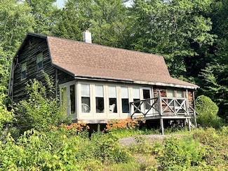 8 Hillside Dr, Lempster, NH 03605
