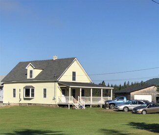 1367 Lost Nation Rd, Groveton, NH 03582