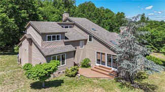 9161 Pamunkey River Farms Dr, Mechanicsville, VA 23111