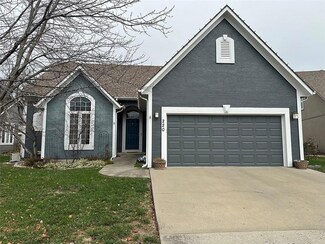 220 NE Hidden Meadow Place, Lees Summit, MO 64064
