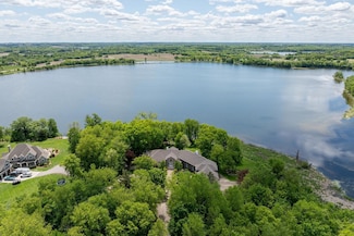 5441 Raven Point Rd, Prior Lake, MN 55372