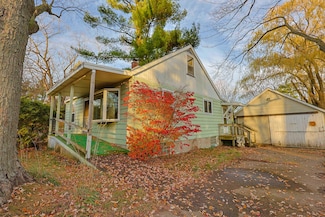 130 Elliott St, Shelby, MI 49455