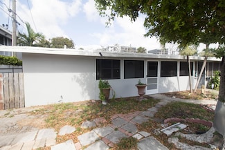 207 NE 23rd Ave, Pompano Beach, FL 33062