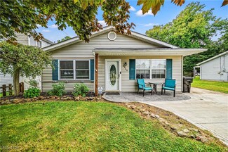6960 Lake Rd E, Madison, OH 44057