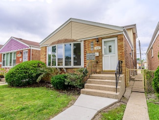 4730 S Lawler Ave, Chicago, IL 60638