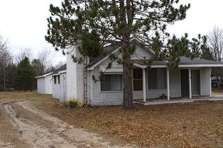 1086 S Stephan Bridge Rd, Grayling, MI 49738