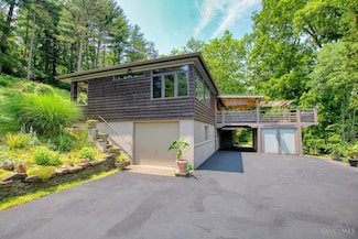9761 Brehm Rd, Cincinnati, OH 45252