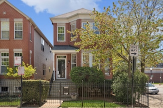 343 W Goethe St Unit 20, Chicago, IL 60610
