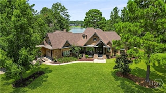 626 Chastain Cir, Richmond Hill, GA 31324