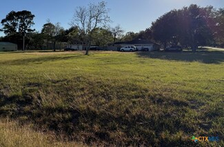 201 Michael St, Inez, TX 77968
