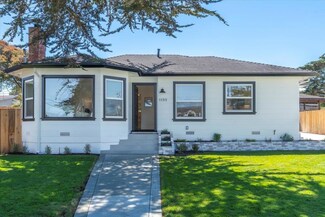 1133 Del Monte Blvd, Pacific Grove, CA 93950