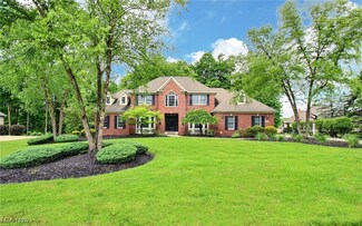 5554 Ridgewood Ln, Brecksville, OH 44141