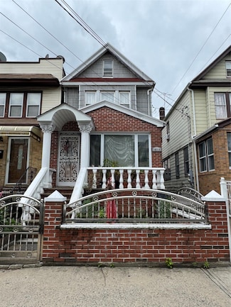10318 115th St, South Richmond Hill, NY 11419