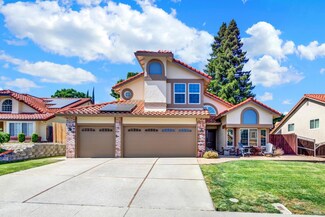 820 Woburn Ct, Vacaville, CA 95688