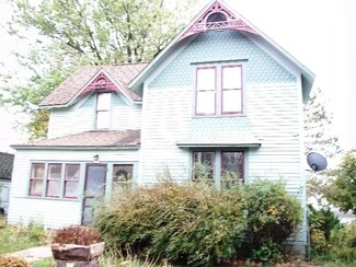 907 Wisconsin St, Cashton, WI 54619