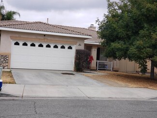 1056 Derby Ln, Hemet, CA 92545