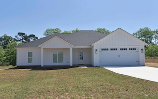 404 Ambleside Dr, Leesburg, GA 31763