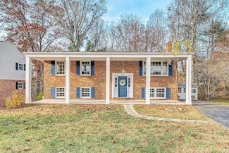 915 Halifax Cir, Vinton, VA 24179