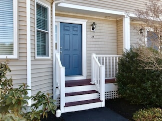 23 Old Cedar Village, Bridgewater, MA 02324