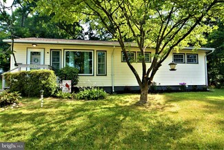 2323 Farrand Dr, Wilmington, DE 19808