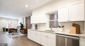 2835 W Montgomery Ave, Philadelphia, PA 19121