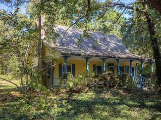 2051 An County Road 396, Palestine, TX 75801