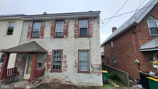 557 Broad St, Chambersburg, PA 17201