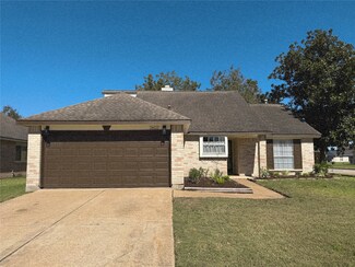 2602 Northern Dr, League City, TX 77573