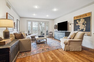 6639 Bayou Glen Rd, Houston, TX 77057