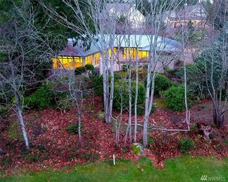 1117 Aaron Ave NE, Bainbridge Island, WA 98110