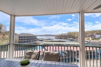 305 Highland Shores Unit 2A, Lake Ozark, MO 65049