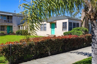 5220 E Broadway, Long Beach, CA 90803