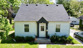 120 S Maple Ave, Ames, IA 50010