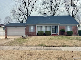 2042 Shoreham Dr, Florissant, MO 63033