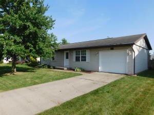 1104 W Wate St, Wilton, IA 52778