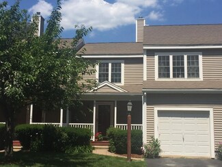 3 Hitching Post Ln Unit 3, Northborough, MA 01532