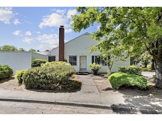 6095 SW Erickson Ave, Beaverton, OR 97008