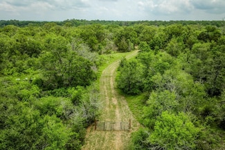 1136 Private Road 4291, Dime Box, TX 77853